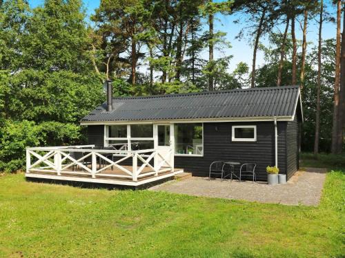 Oster Hurup Casa | 4 person holiday home in Hadsund