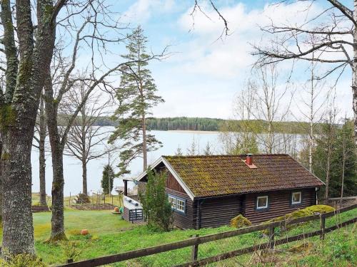 Skiro Casa | 4 person holiday home in VETLANDA