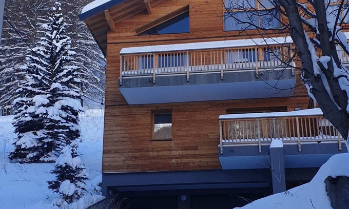 Allos Apartamento | 4-room apartment at the foot of the slopes and resort center