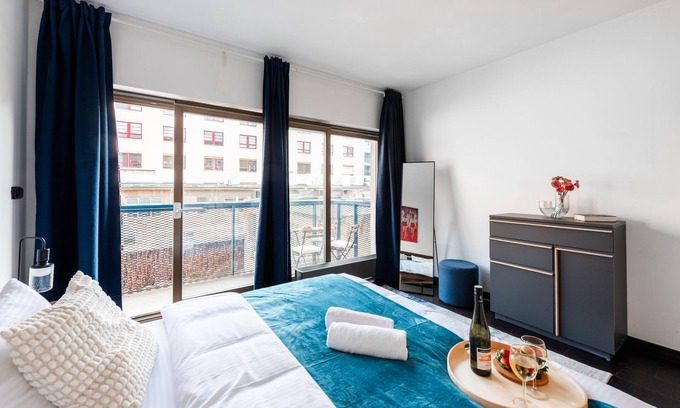 Karlin Apartamento | 4-room apartment near the park Vitkov