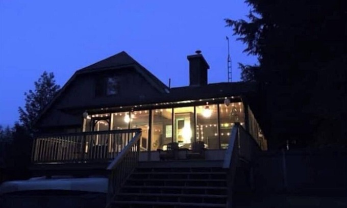 Huntsville Casa | 4 Season home on quiet Harp Lake