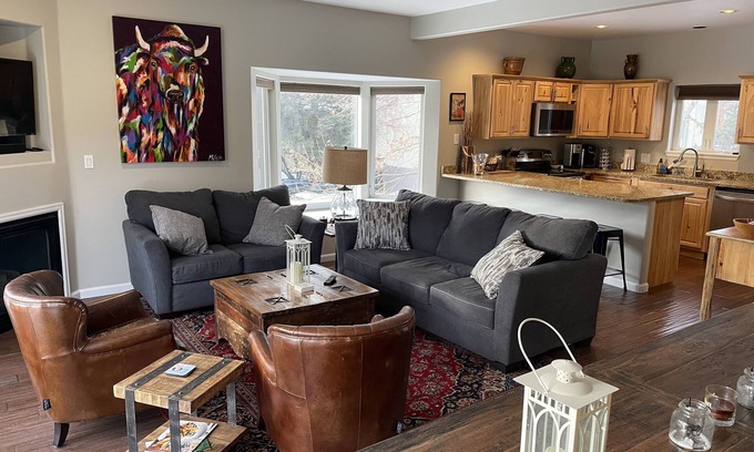 Eagle-Vail Casa | 4 - Season Mountain Getaway - Skiing, Golf, Hiking all minutes away!