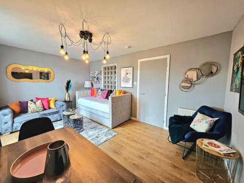 West Pilton Apartamento | 4 Separate Beds, Sleeps 6, Beautiful 2 bed Apt