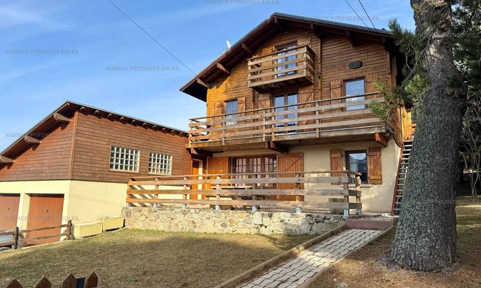 Matemale Chalet De Esquí | Chalet de 4 caras 80m² junto al lago con garaje