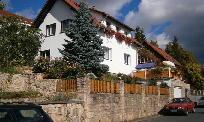 Jena-Nord Apartamento | 4 star holiday apartment in a quiet residential area