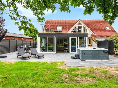 Henne Casa | 4 star holiday home in Henne