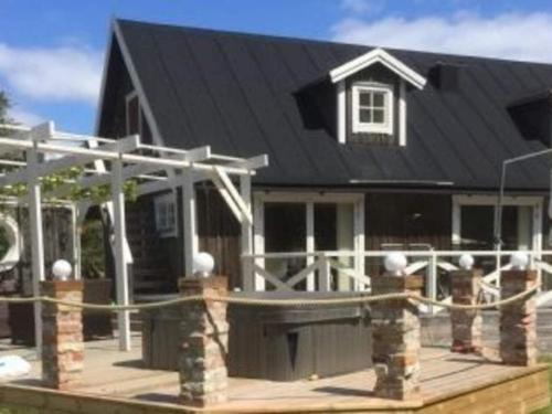Drottningskar Casa | 4 star holiday home in Drottningskär
