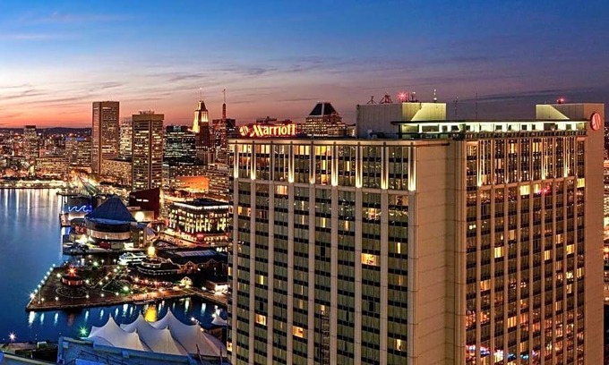 Harbor East Hotel | Hotel de 4 estrellas ∙ Baltimore Marriott Waterfront