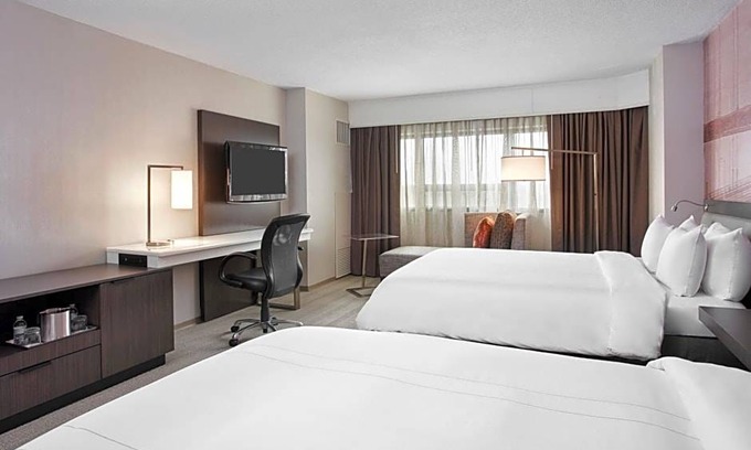 Teaneck Hotel | Hotel de 4 estrellas ∙ Teaneck Marriott at Glenpointe