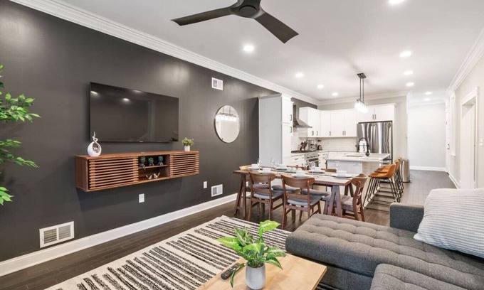Shadyside Apartamento | 4 Story Home|Triple King|Backyard|UPMC Shadyside