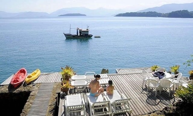 Ilha Grande Casa | 4 suites on the seafront in paradise
