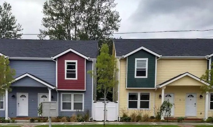 Renton Casa | ★ 4 Townhomes with Smart TV and Blackout Curtains