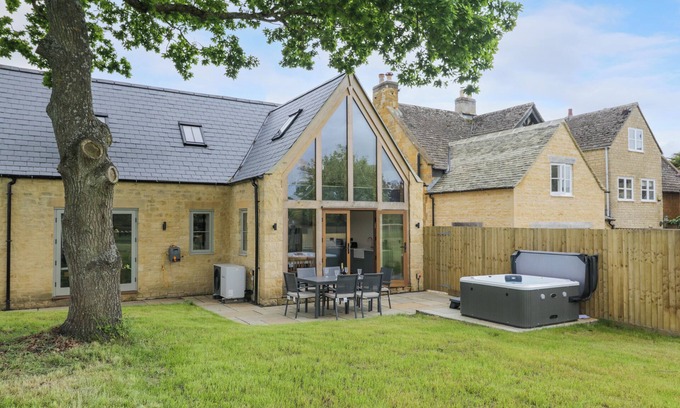 Moreton-in-Marsh Cabaña | 4 Wellacres Cottage