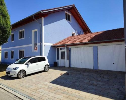 Traunreut Apartamento | 4 Zimmer Wohnung im 1. Stock