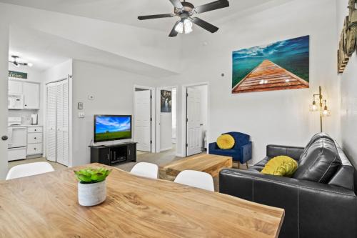 Lakeland Casa | 40 Lighthouse Rd. Unit 3-402