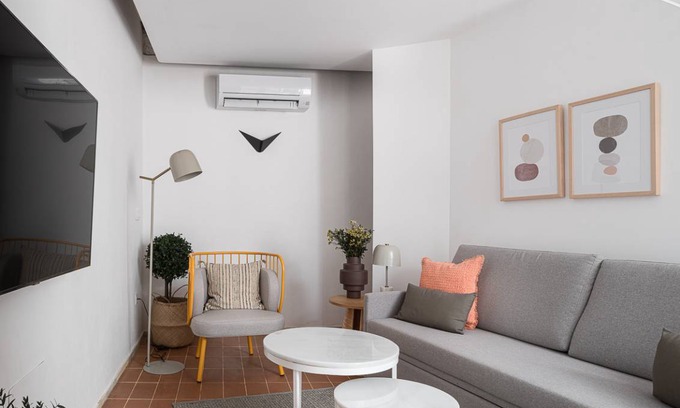 Doctor Barraquer-Grupo Renfe-Policlinico Apartamento | 40 m² Apartamento ∙ 1 habitación ∙ 4 huéspedes