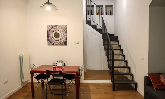 Naples City Centre Apartamento | 40 m² Apartamento ∙ 1 habitación ∙ 5 huéspedes
