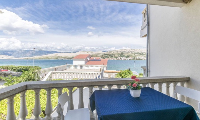 Pag Apartamento | 40 m² Apartamento ∙ 2 habitaciones ∙ 4 huéspedes