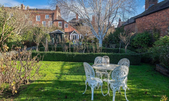 Ludwel Cabaña | 40 Mill Street - Luxury Cottages