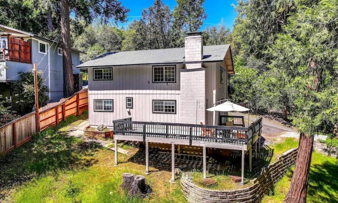 Mono Vista Casa | 40 mins to Ski Resort/ Snow Tubing +Firepit+Deck