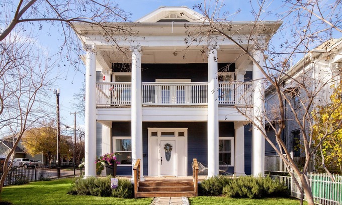 Tobin Hill Casa | Pearl Townhomes Combined. Sleeps 16