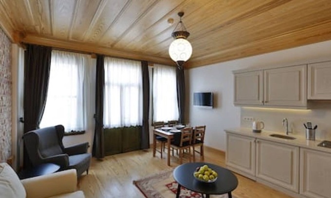 Old City Apartamento | 401 · Old City Brand New SPACIOUS with Balcony