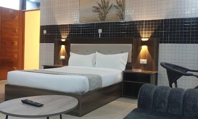 Naivasha Hotel | 401 Restaurant & Accommodation