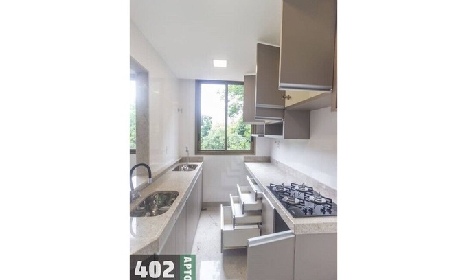 Belo Horizonte Apartamento | 402 Apt for short season next. to the mountain village