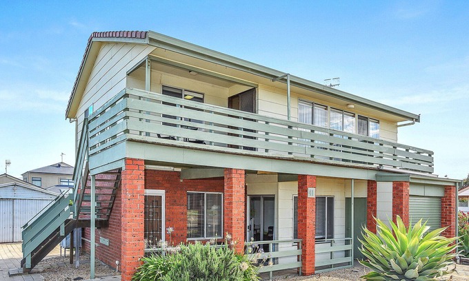 Middleton Casa | 41 Bailey Road, Middleton