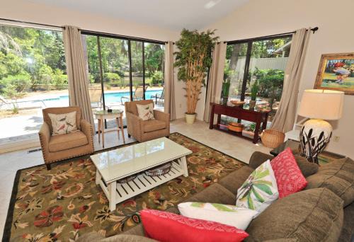 Heritage Woods Casa | 41 Deer Run Lane at The Sea Pines Resort