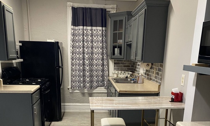 Tower Grove East Casa | 420 friendly