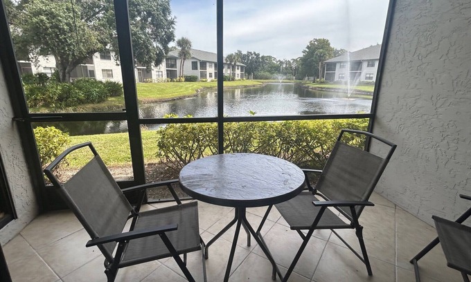 South Bradenton Condominio | 4203 -Charming 2-bedroom condo with gorgeous view - near beaches and IMG Academy