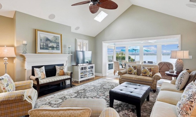 South Beach Villa | 43 Lands End Road - 4Br Inicio con vistas a Calibogue sonido en Sea Pines