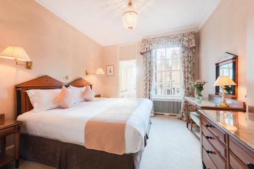 Mayfair Apartamento | 44 Curzon Street by Mansley