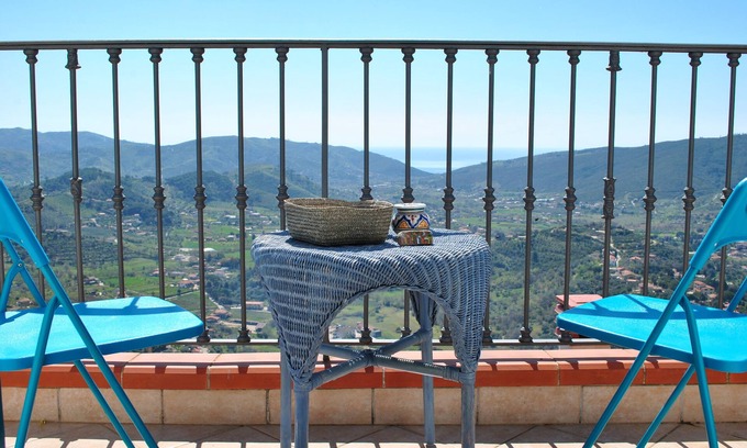 Castellabate Historic Centre Casa | 44 Steps Holiday Home - terrace with sea view, equipped kitchen, desk with wifi