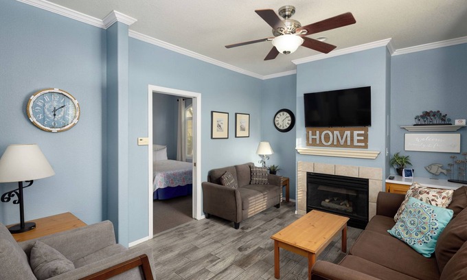 Oceano Condominio | 444 Pier Ave. #302: 1 BR, 1 BA Condominium in Oceano, Sleeps 4