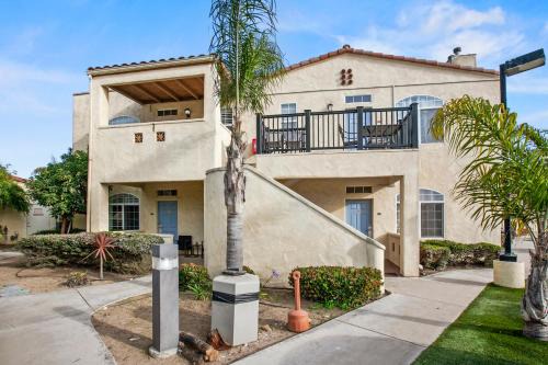 Oceano Casa | 444 Pier Ave. #403