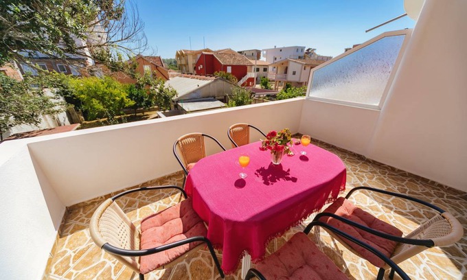 Bregvija Apartamento | 45 m² Apartamento ∙ 1 habitación ∙ 5 huéspedes