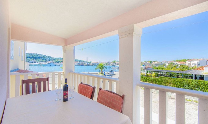 Rogoznica Apartamento | 45 m² Apartamento ∙ 2 habitaciones ∙ 4 huéspedes
