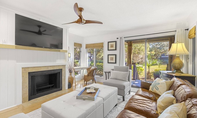 Kiawah Island Condominio | 4513 Parkside: Dogs OK, 2BR, Deck & Screened Porch
