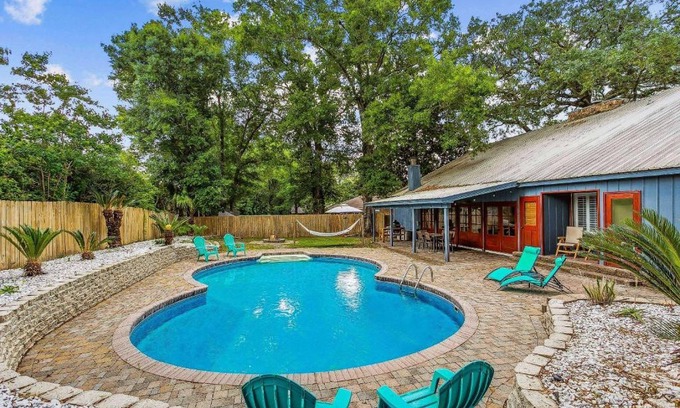 Northeast Pensacola Casa | 4527 Whisper Way