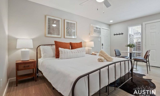 Hyde Park Apartamento | 4552 Ave A xxxxxxxxx