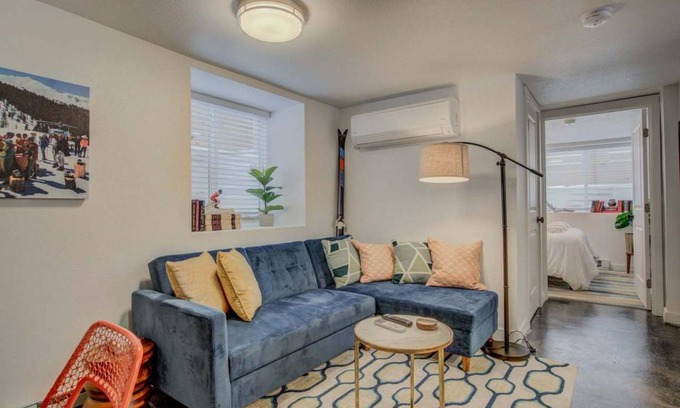 Downtown Colorado Springs Apartamento | 47 m² Apartamento ∙ 1 habitación ∙ 3 personas