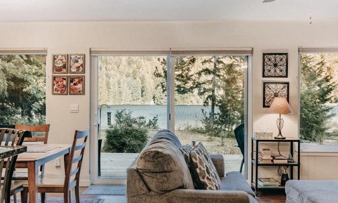 Maple Falls Casa | 47MF - WiFi - Fireplace - Sleeps 6