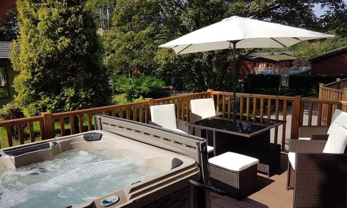 Troutbeck Bridge Casa | 48 Pony Meadow - White Cross Bay