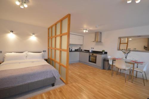 Soho Apartamento | 4B Soho Studios 4th floor by Indigo Flats