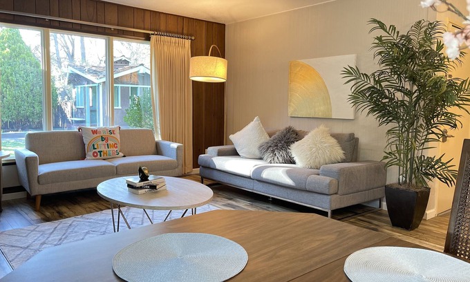 Walnut Creek Casa | 🛋4BD/2B Cheerful-Stylish w/ DISCOUNTED OPPORTUNITY 🏡🎇🌁🌉