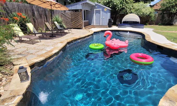 Saxony Casa | 4bd 3ba - Pool / HotTub/ Arcade/ Theater/ PingPong/ Foosball
