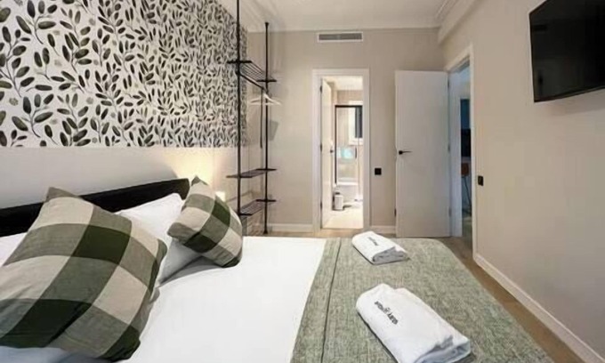 Sant Gervasi — la Bonanova Apartamento | 4Bed Apartment in Barcelona
