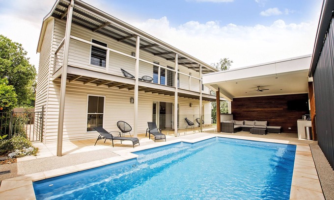 Echuca Casa | 4HAB * 2 BA * Capacidad para 10 * Piscina * Cerca de la ciudad y rampa para botes